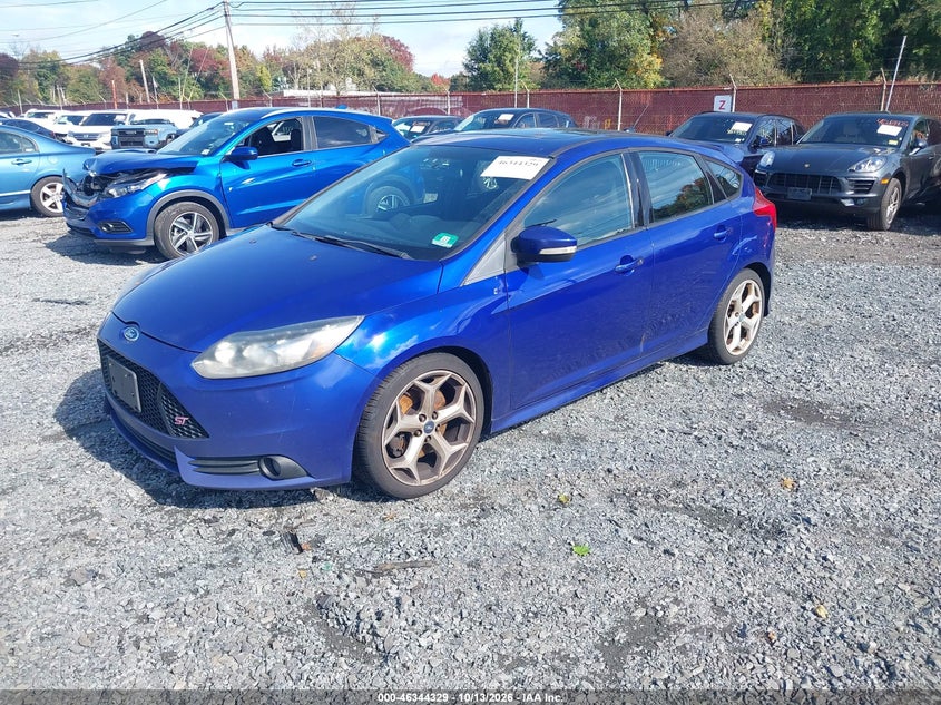Vin: 1fadp3l91dl178843, lot: 46844595, ford focus st 20132
