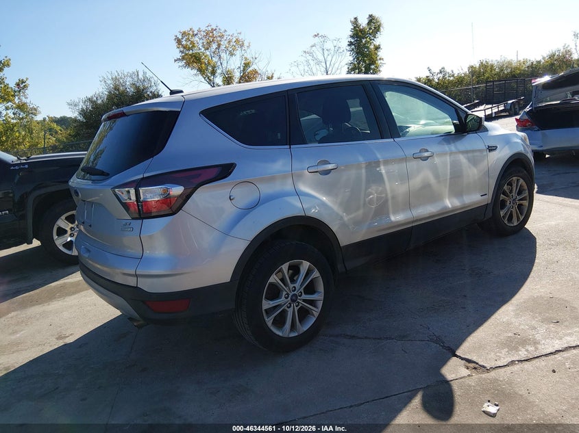 Vin: 1fmcu0gd5hua40746, lot: 46844827, ford escape se 20174