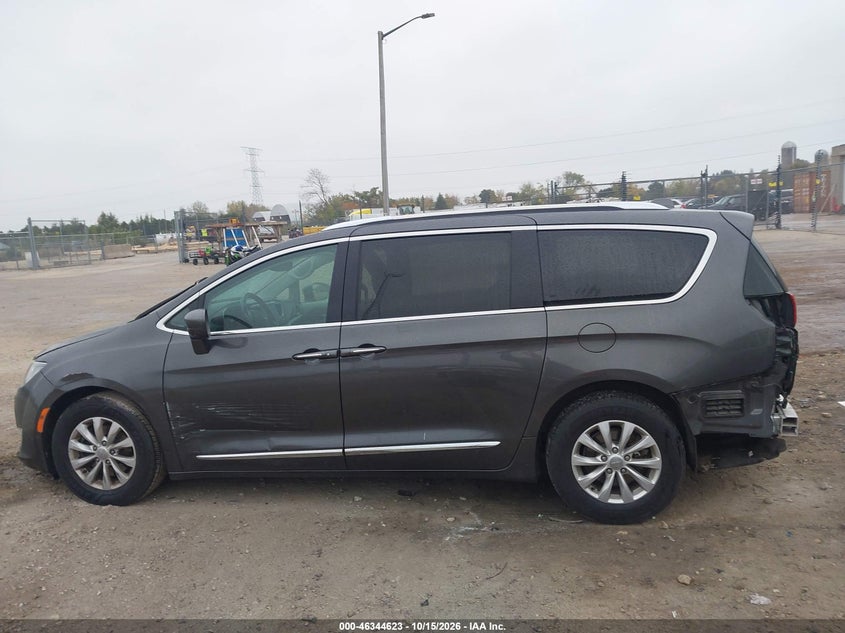 CHRYSLER PACIFICA - zdjęcie 15