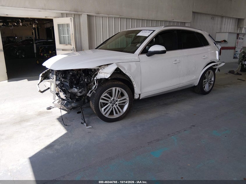 2018 Audi Q5 2.0T Premium, All Over, IAAI, VIN WA1CNAFY7J2158935 — photo 2