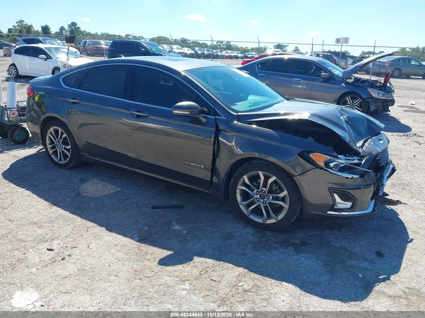 Vin: 3fa6p0ru0kr257549, lot: 46845106, ford fusion hybrid titanium 20191