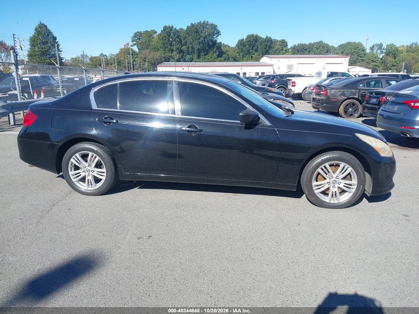 2012 INFINITI G37X · Фото 13