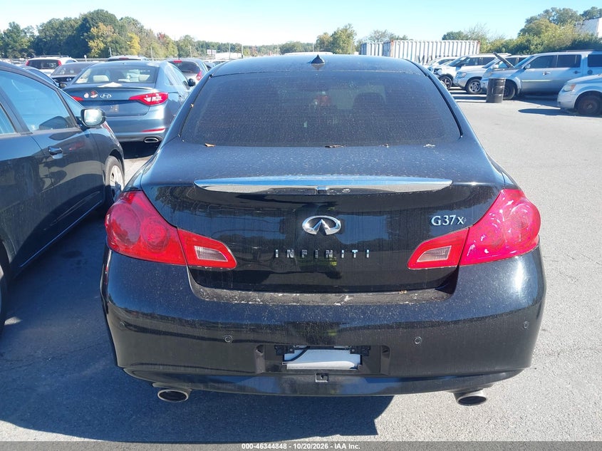 2012 INFINITI G37X · Фото 16