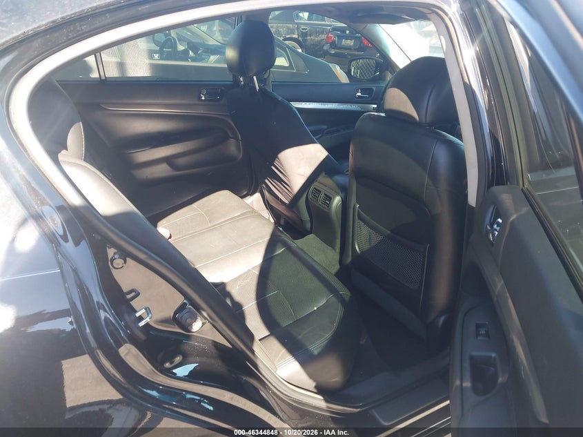 2012 INFINITI G37X · Фото 8