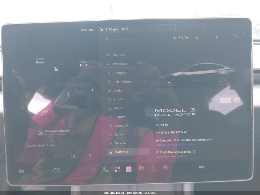TESLA MODEL 3