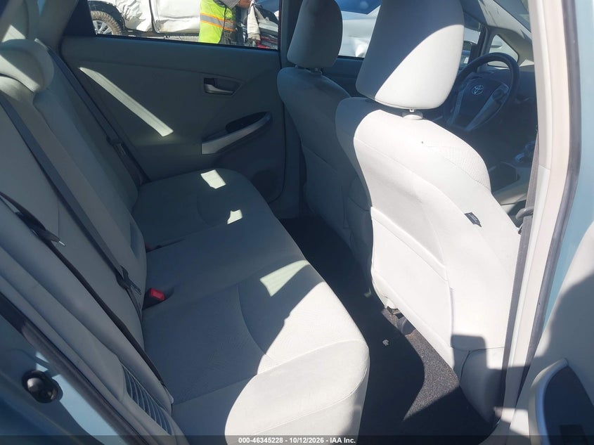 2012 TOYOTA PRIUS THREE · Фото 8