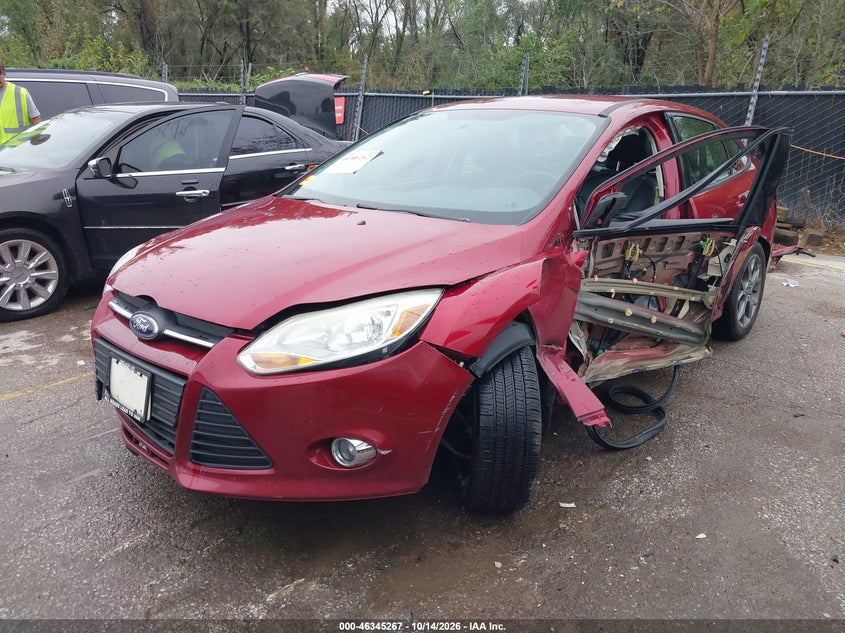 Vin: 1fadp3f2xel117068, lot: 46845533, ford focus se 20142