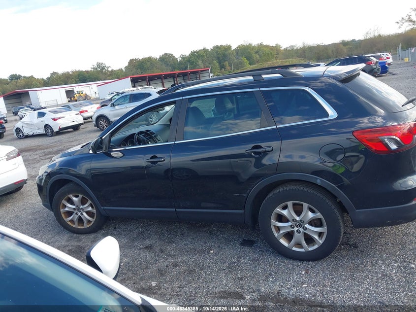 2014 MAZDA CX-9 TOURING · Photo 14