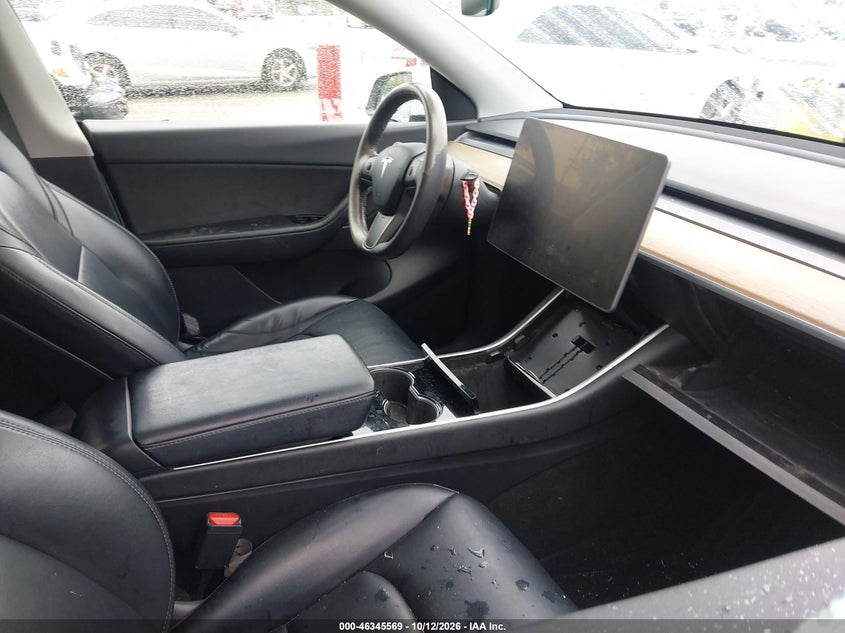 TESLA MODEL Y - zdjęcie 5