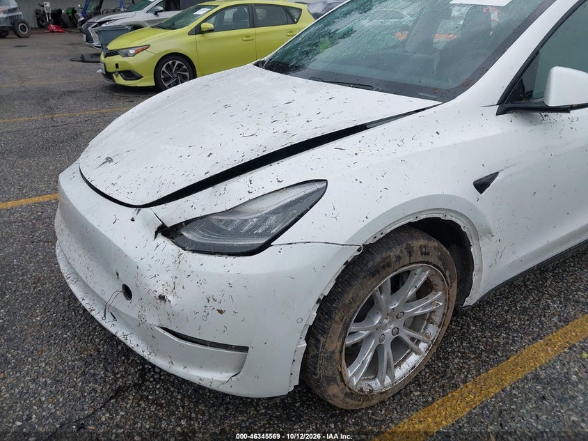 TESLA MODEL Y - zdjęcie 14