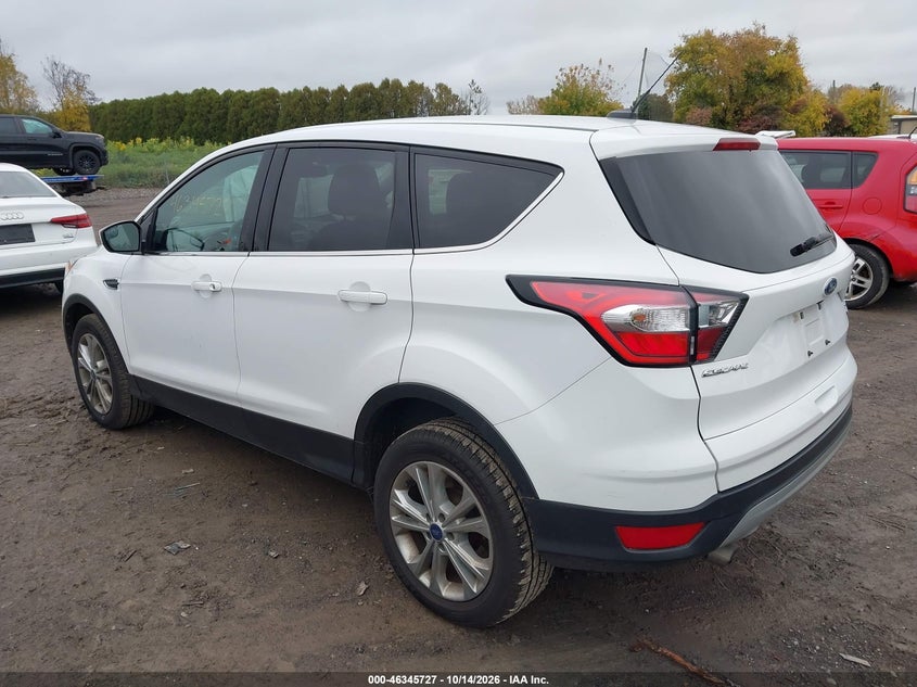 Vin: 1fmcu9gd8hud67548, lot: 46845993, ford escape se 20173