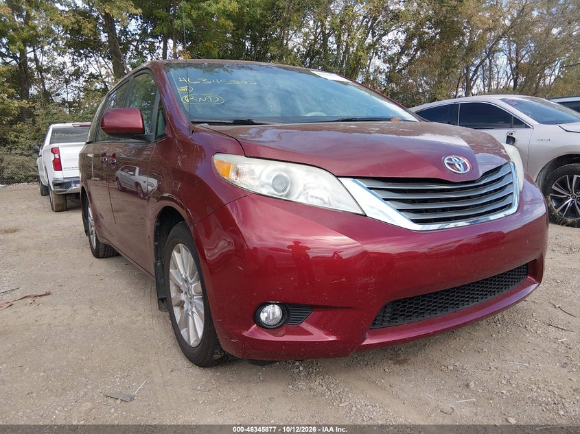 TOYOTA SIENNA 2013, VIN 5TDDK3DC7DS061074