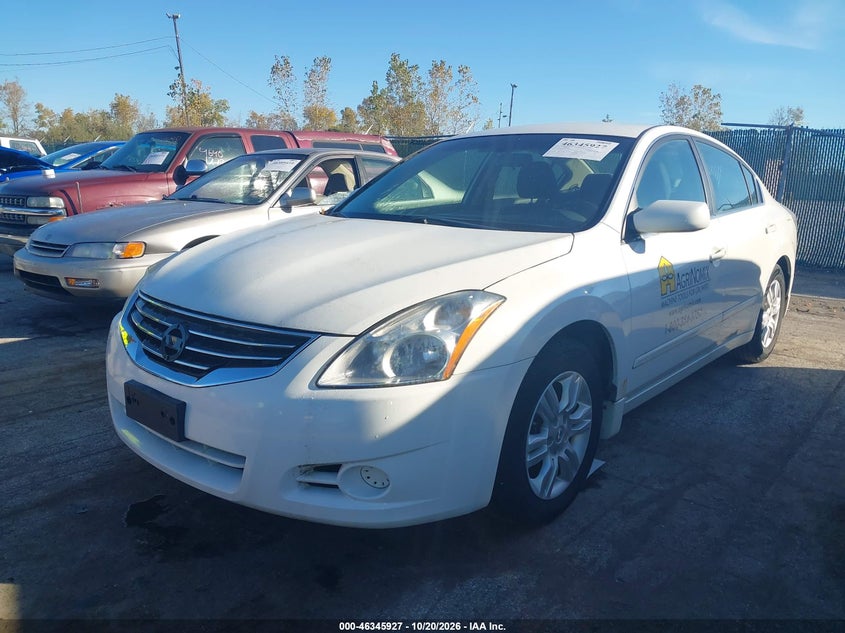 2012 Nissan Altima 2.5 S, Normal Wear & Tear, IAAI, VIN 1N4AL2AP6CC118906 — photo 2