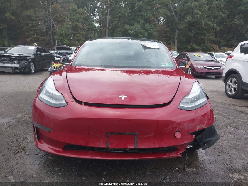 TESLA MODEL 3 - zdjęcie 12