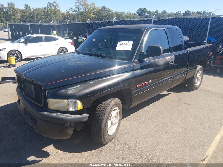 1998 Dodge Ram 1500 St, Front End, IAAI, VIN 1B7HC13Z6WJ122102 — photo 2