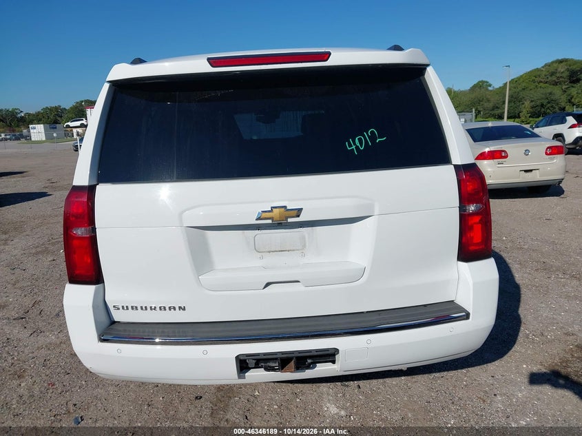 CHEVROLET SUBURBAN - zdjęcie 17