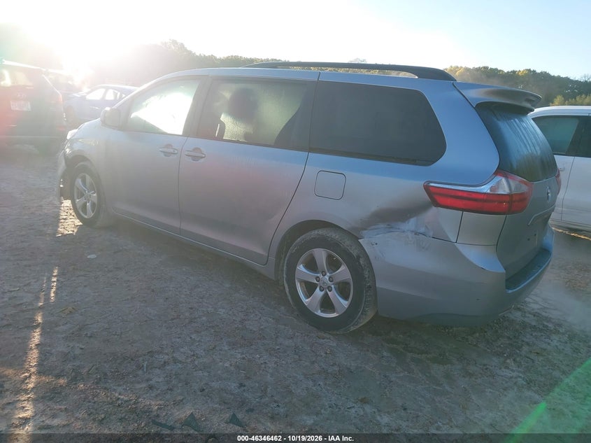 TOYOTA SIENNA - zdjęcie 3