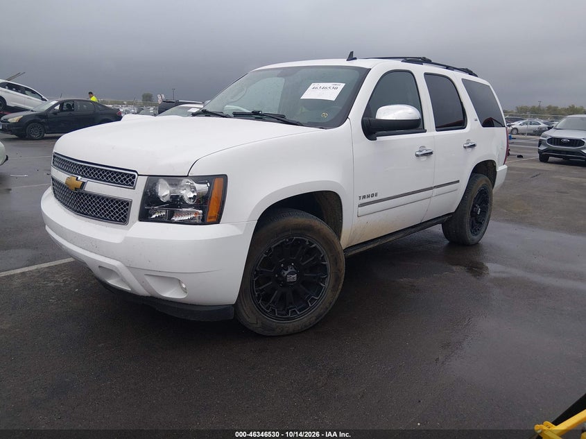2011 Chevrolet Tahoe Ltz, Front End, IAAI, VIN 1GNSKCE02BR266946 — photo 2