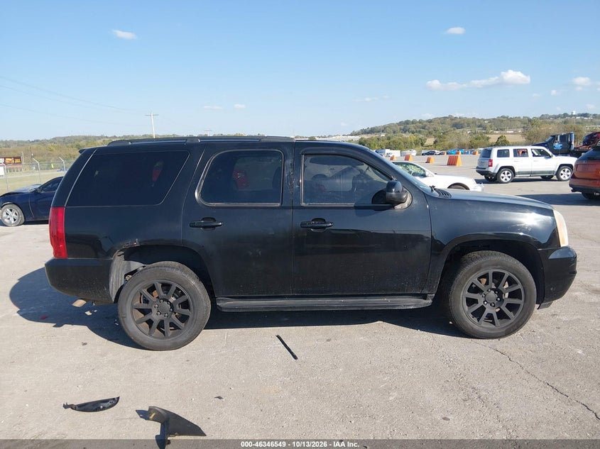 2012 GMC YUKON SLE · Photo 14