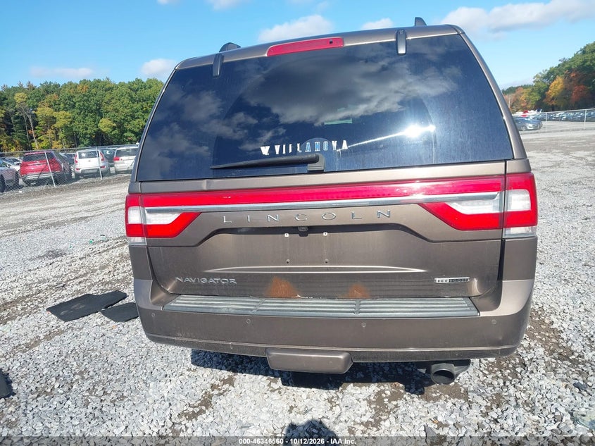 2015 LINCOLN NAVIGATOR · Фото 16