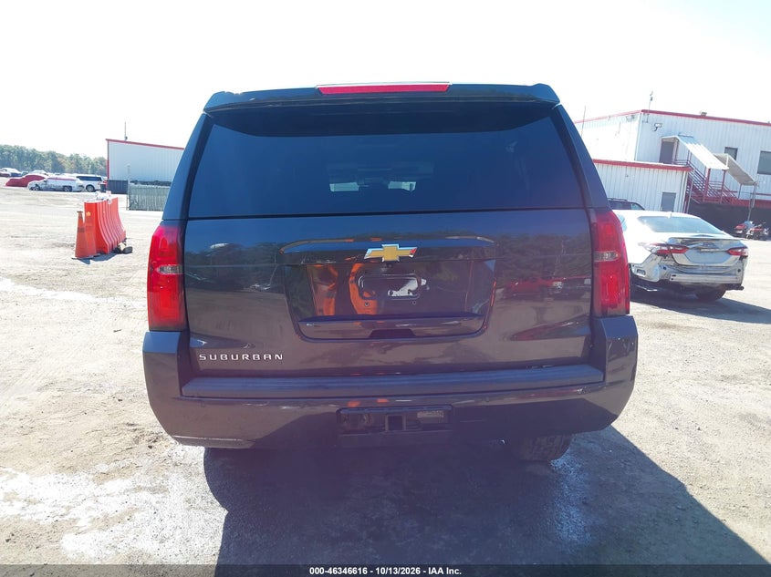 CHEVROLET SUBURBAN - zdjęcie 16