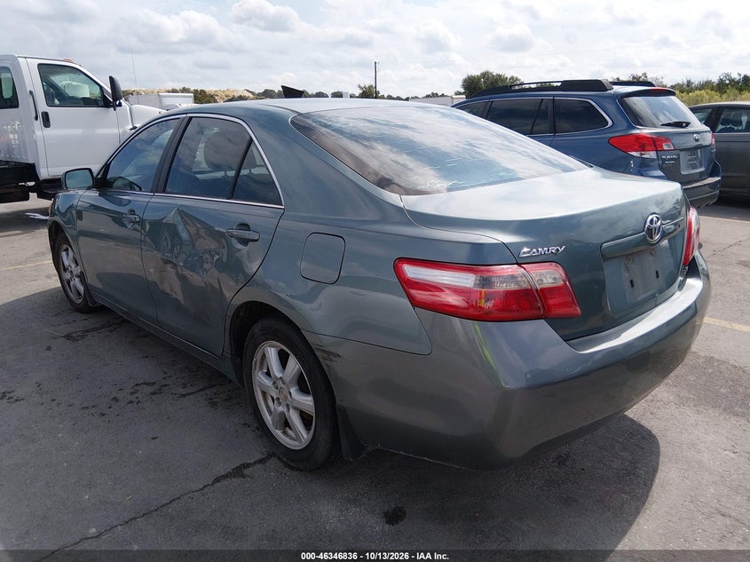 2007 TOYOTA CAMRY LE · Фото 3