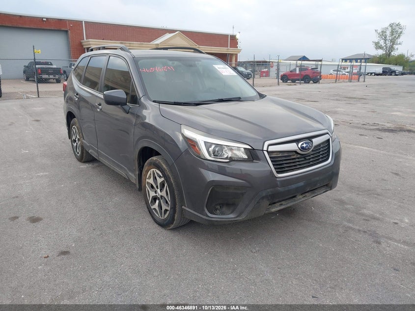 Vin: jf2skajcxlh522661, lot: 46847157, subaru forester premium 20201