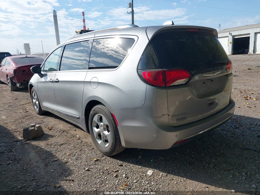 Vin: 2c4rc1eg3hr570716, lot: 46847422, chrysler pacifica touring-l plus 20173