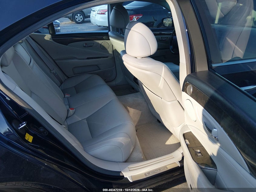 2008 LEXUS LS 460 · Фото 8