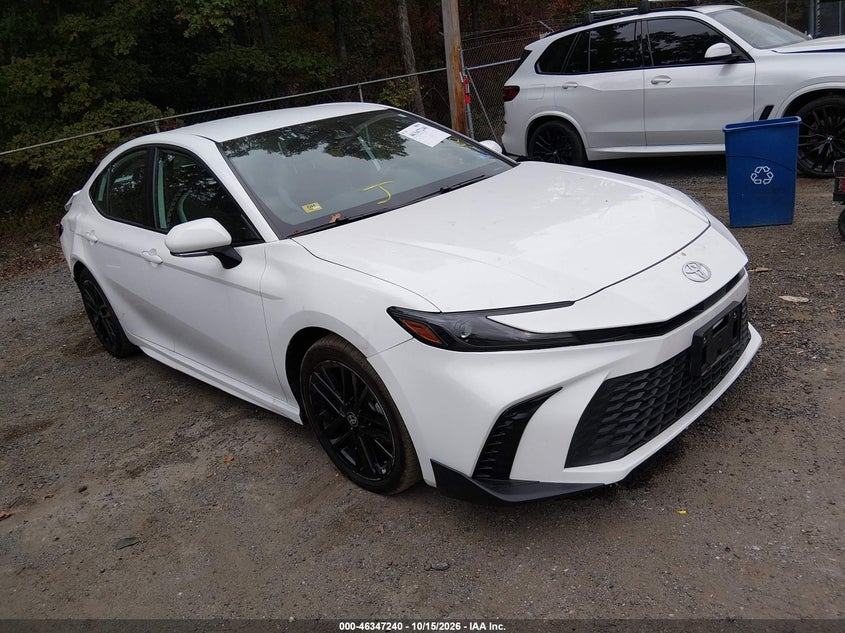TOYOTA CAMRY - zdjęcie 1