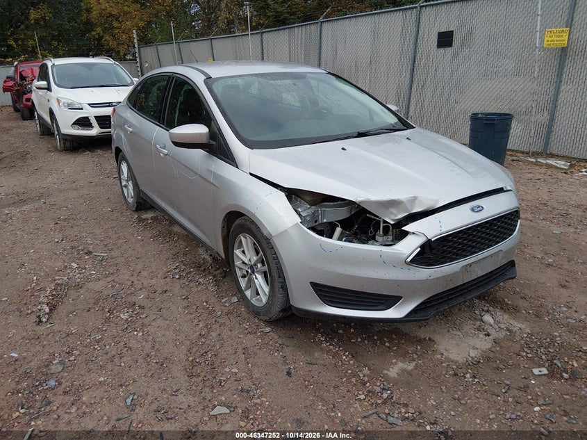 Vin: 1fadp3f27jl322079, lot: 46847518, ford focus se 2018 img_1