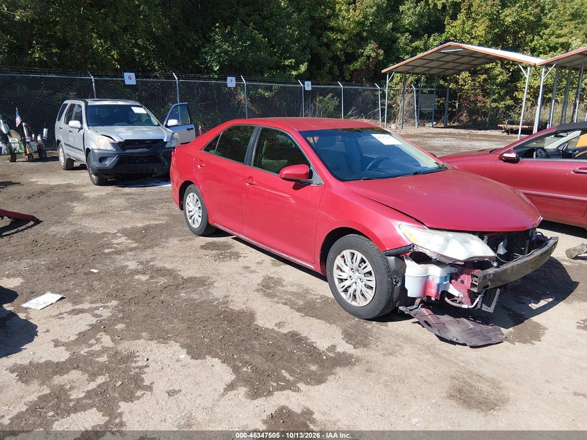 Vin: 4t1bf1fk7eu748570, lot: 46847771, toyota camry le 2014 img_1
