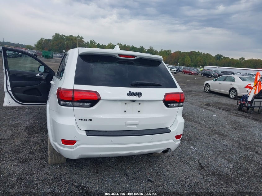 JEEP GRAND CHEROKEE - zdjęcie 16