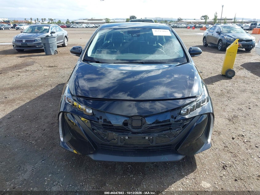 TOYOTA PRIUS PRIME - zdjęcie 13