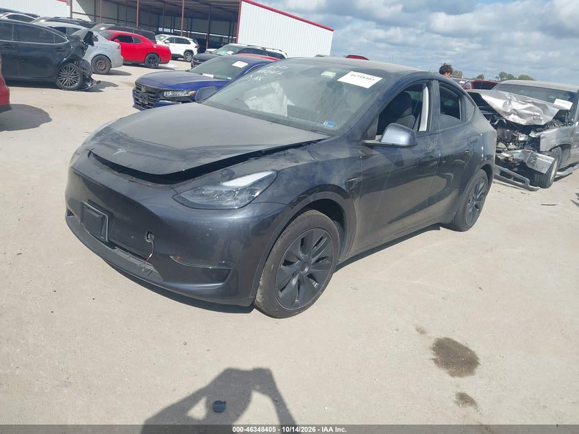 2025 Tesla Model Y Long Range Dual Motor Rear-Wheel Drive, Right Side, IAAI, VIN 7SAYGDED1SA376891 — photo 2