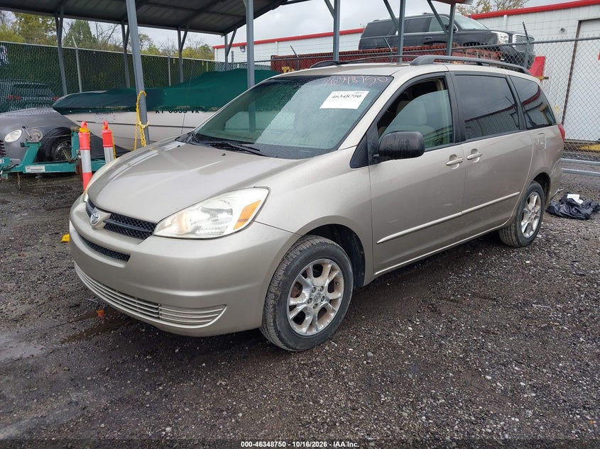 2005 Toyota Sienna Le, Normal Wear & Tear, IAAI, VIN 5TDBA23C75S047344 — photo 2