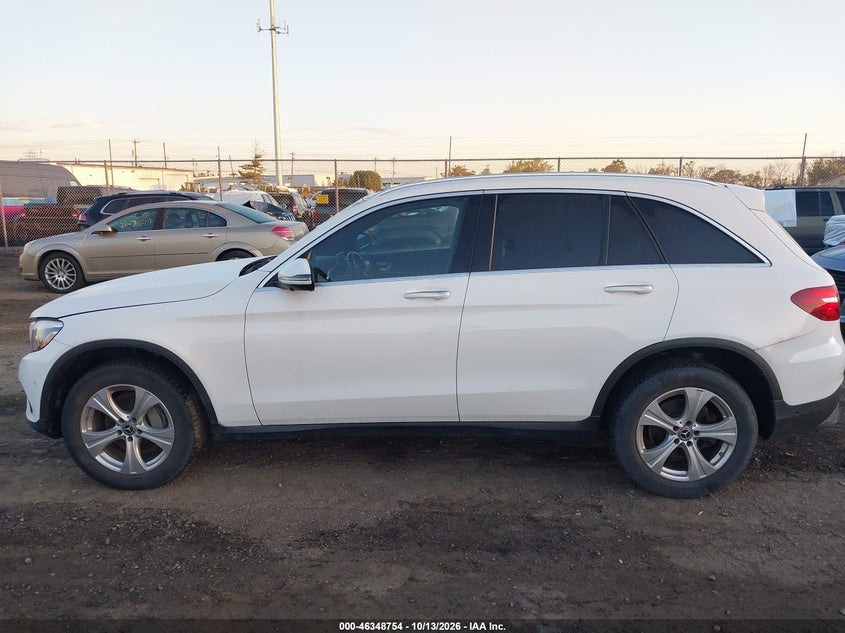 2018 MERCEDES-BENZ GLC 300 4MATIC · Фото 14