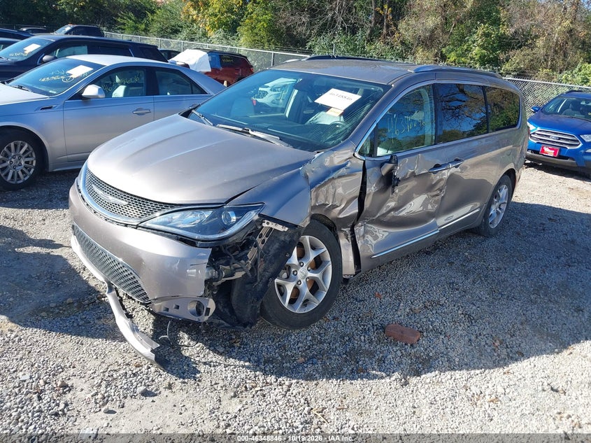 Vin: 2c4rc1eg2jr270686, lot: 46849112, chrysler pacifica touring l plus 20182