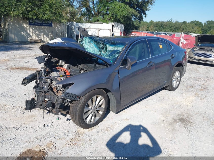 Vin: jthbw1gg4d2008384, lot: 46849317, lexus es 300h 20132