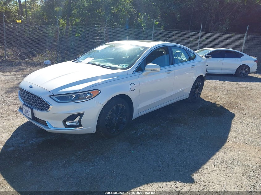 2019 Ford Fusion Energi Titanium, Rear, IAAI, VIN 3FA6P0SU6KR192734 — photo 2