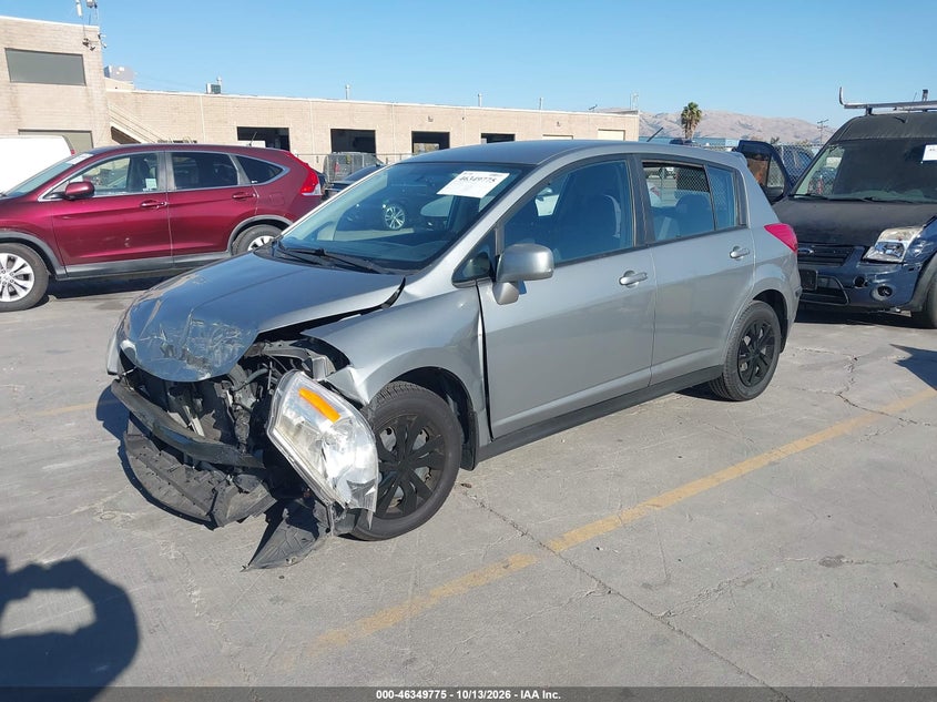 2009 Nissan Versa 1.8S, Front End, IAAI, VIN 3N1BC13E89L417611 — photo 2