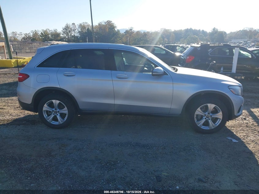 MERCEDES-BENZ GLC 300 - zdjęcie 13