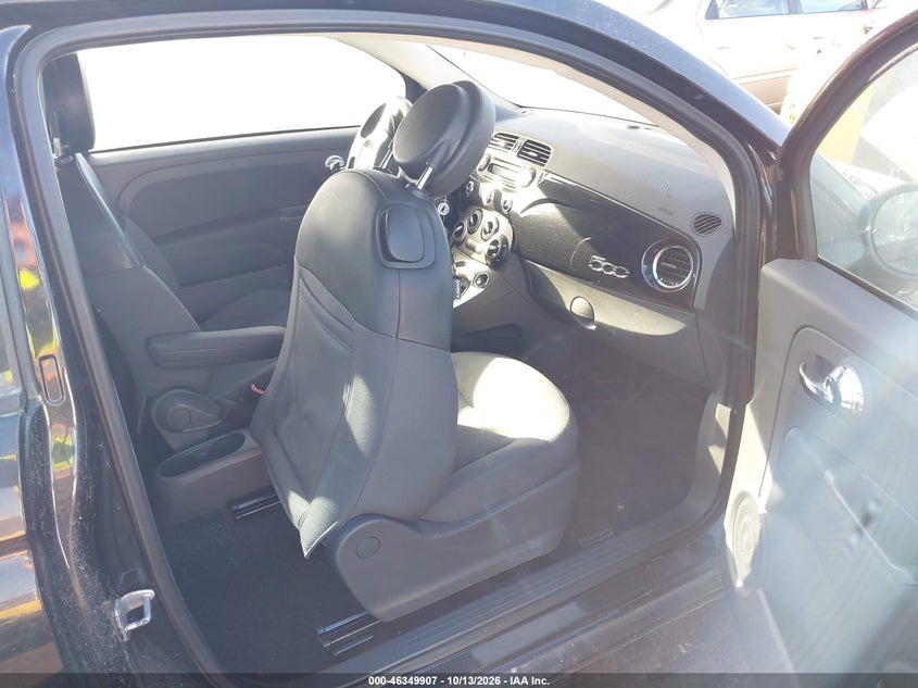 2012 FIAT 500 POP · Фото 5