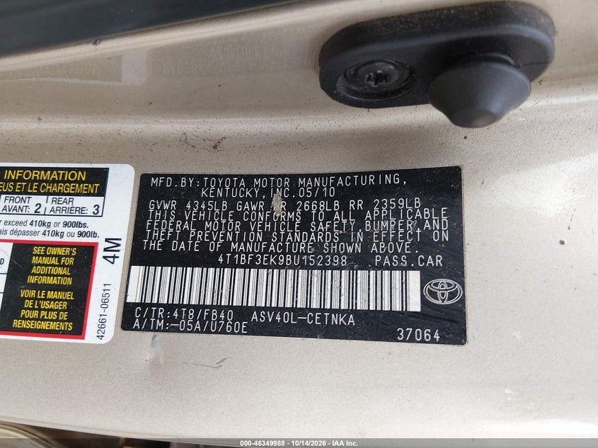 2011 TOYOTA CAMRY LE · Фото 9