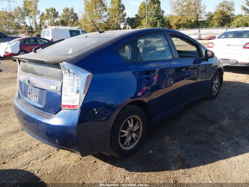 2010 TOYOTA PRIUS II · Фото 4