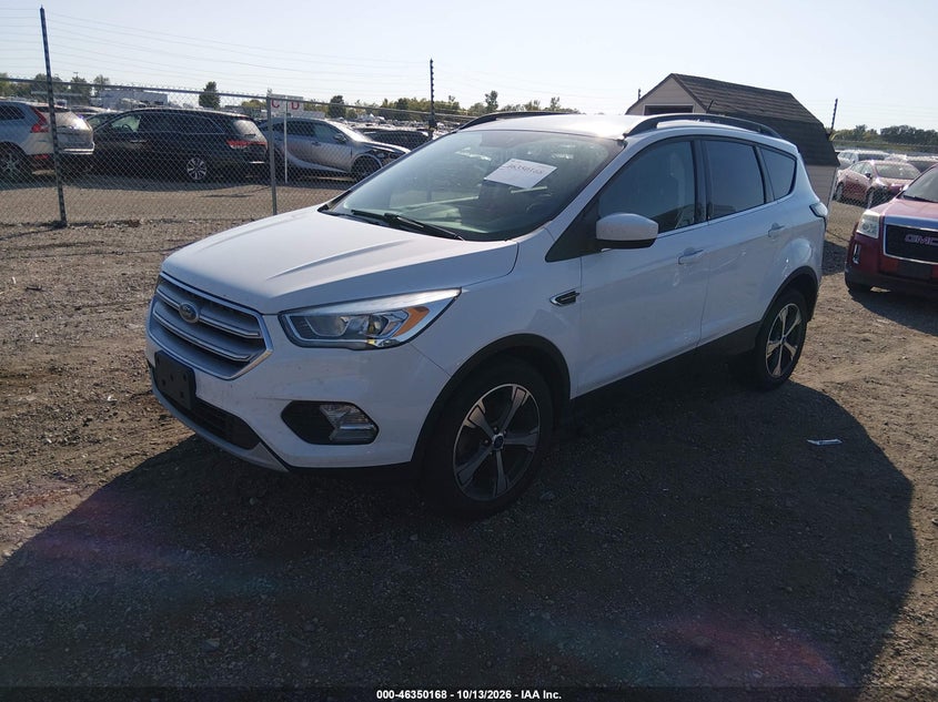 Vin: 1fmcu0hd5jub06491, lot: 46850434, ford escape sel 20182