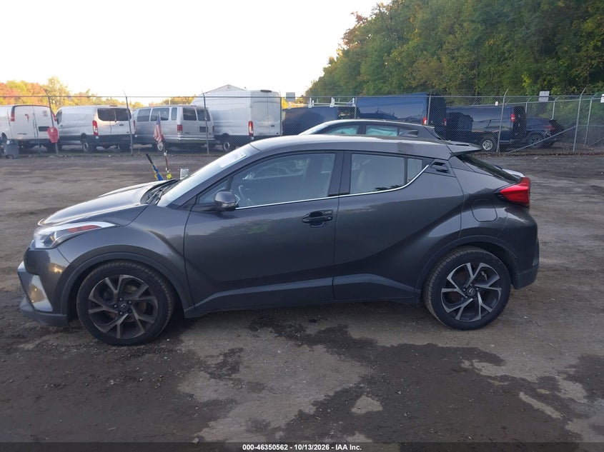 TOYOTA C-HR - zdjęcie 14