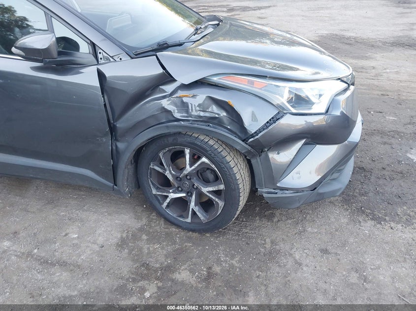 TOYOTA C-HR - zdjęcie 6