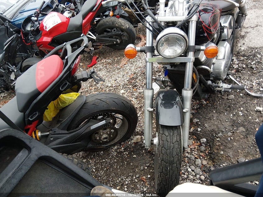 HONDA VT750 2007