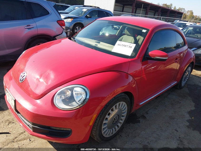 2015 Volkswagen Beetle 1.8T, Левый бок, IAAI, VIN 3VWJ07AT2FM638677 — фото 2